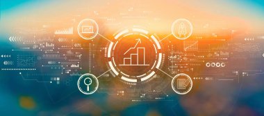 Gün batımında veya gün doğumunda bulanık şehir manzarasıyla iş büyümesi analizi