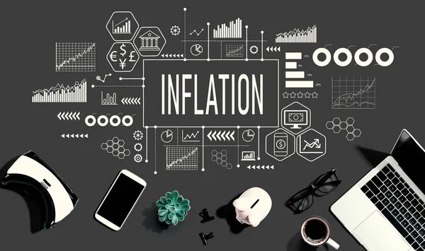 Temat Inflacji Elektronicznymi Gadżetami Materiałami Biurowymi Układanie Płaskie — Zdjęcie stockowe