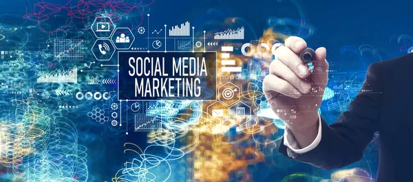 Sociala Medier Marknadsföring Tema Med Affärsman Bokeh Neon Ljus Spår — Stockfoto