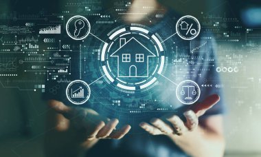 Geceleyin genç bir adamla emlak teması