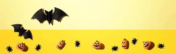 Morcegos Papel Halloween Pequenos Fantasmas Abóbora Colocação Plana — Fotografia de Stock