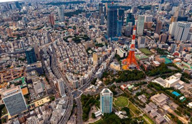 Tokyo Kulesi 'nin Minato City, Tokyo, Japonya' daki hava manzarası.