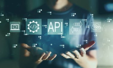 API - geceleri genç adamla uygulama programlama arayüzü kavramı