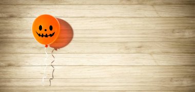 Mutlu yüzlü Cadılar Bayramı balonu hayaleti - düz yatıyordu