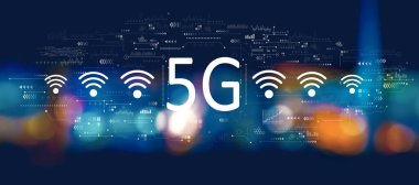 Geceleri bulanık şehir ışıklarına sahip 5G ağı