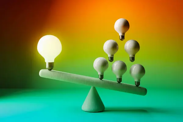 Beaucoup Idées Contre Une Grande Idée Avec Des Ampoules Rendu Photo De Stock