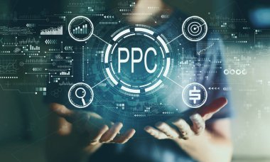 PPC - Geceleri genç adamla tıklama başına ödeme kavramı