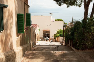 Sant Augusti, Mallorca 'daki merdivenler.