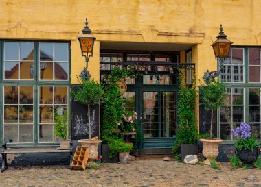 Ortaçağ ve Hansa 'daki küçük bir dükkan Hjarup, İsveç' teki Jakriborg 'a ilham kaynağı oldu.