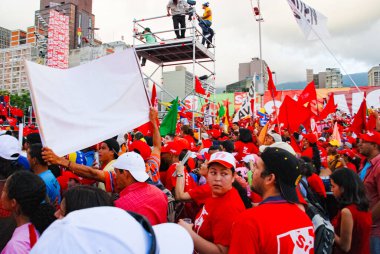 CARCAS, VENEZUELA, 13 Şubat 2009: Merhum başkan Hugo Chavez 'in seçim toplantısı