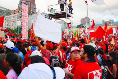 CARCAS, VENEZUELA, 13 Şubat 2009: Merhum başkan Hugo Chavez 'in seçim toplantısı