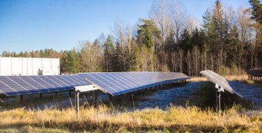 Yerdeki güneş panelleri