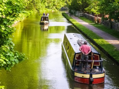 STOKE-ON.TRENT, İngiltere, 17 Mayıs 2008: Caldon Canal, Stoke-on-Trent, İngiltere