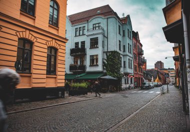 Gamla Vaster, Malmö, İsveç 'te sokak köşesindeki mavi ev.