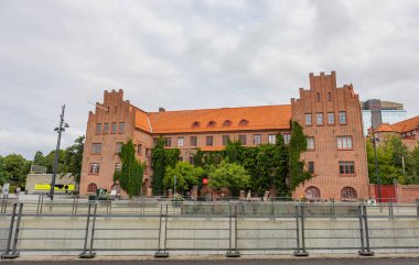 İsveç, Malmö 'deki Triangeln istasyonu ve alışveriş merkezinden görüntü