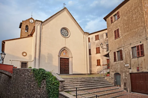 意大利Umbria的Porano Terni 意大利中世纪村庄旧城San Biagio 圣布莱斯 的古老天主教教堂 免版税图库图片