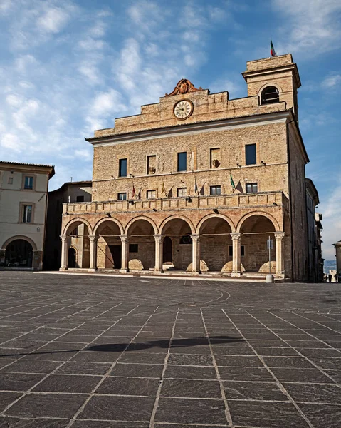 蒙特法尔科 佩鲁贾 翁布里亚 意大利 中世纪市政厅 位于意大利古城主要广场 — 图库照片