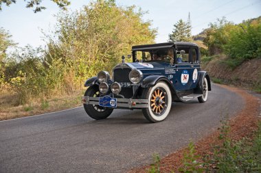 Klasik araba yarışı Gran Premio Nuvolari 'de Buick Master Six Opera Coupe (1929), 17 Eylül 2023 tarihinde Predapppio, FC, İtalya