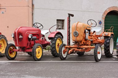 Eski Alman traktörler Porsche tarım festivali Agriolo 'da, 15 Nisan 2012' de Riolo Terme, RA, İtalya 'da