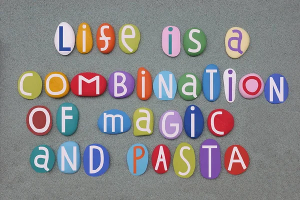Life Una Combinazione Magia Pasta Slogan Creativo Composto Lettere Pietra — Foto Stock