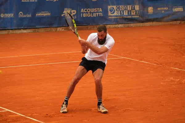 2023年5月23日 职业网球选手贝诺伊特 派尔在法国别墅海市蜃楼挑战者号上的一场比赛中 — 图库照片