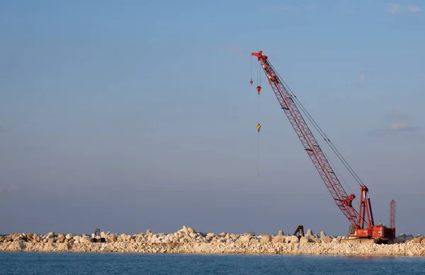 Crane Machine Building Water Barier Marina Protaras Cyprus — Zdjęcie stockowe