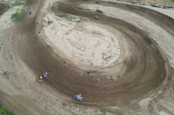 Drohne Eines Motocross Rennens Auf Einer Kurvigen Sportstrecke Luftaufnahme Von — Stockfoto