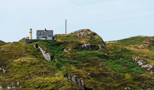 Farol Penhasco Sherkin Ilha Balimore Irlanda Europa Verão — Fotografia de Stock