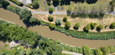 Kent Birleşik Krallık 'taki Sandwich köyünün insansız hava aracı manzarası. Köylerin en iyi manzara manzarası.