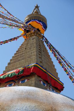 Budha stupa veya Boudhanath Stupa, Katmandu Nepal 'deki dini kutsal tapınak.. Buda 'nın gözleri