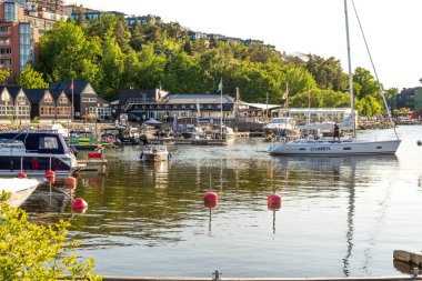 Botlar limana yanaştı, Nacka, Stockholm