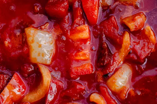 レチョ コレットとソーセージでスチュー 調理されている食べ物は 人気のハンガリー料理 レトチョ レッソ レッソ — ストック写真