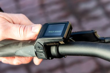 E Bisiklet Bilgisayar Hız ve Güç Kontrolü. Elektrikli Bisiklet