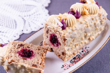 Seyahat Keki, Gateaux de Voyage beyaz çikolatalı ganache