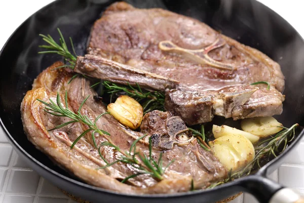 Lamb Shoulder Chop Steaks Skillet — Stock Photo, Image