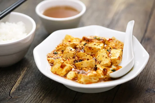 マラ豆腐 ナンビングとスパイシーな豆腐 中国四川省の食品 — ストック写真