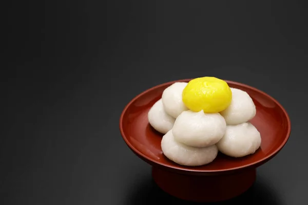 月見行事のための日本の伝統的な米の餃子 — ストック写真