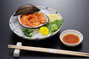 akagai (kırmızı midye) sashimi, Japon mutfağı