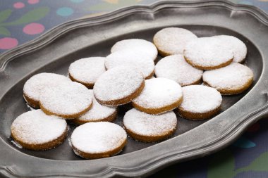 Ev yapımı polvoronlar, İspanyol Noel kurabiyeleri.