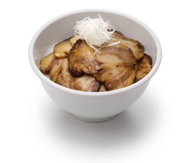 Chashu domuz pirinci kasesi, Japon ramen restoranlarının standart menülerinden biri..