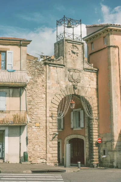Brama Miejska Przy Głównej Ulicy Apt Vaucluse Francja — Zdjęcie stockowe