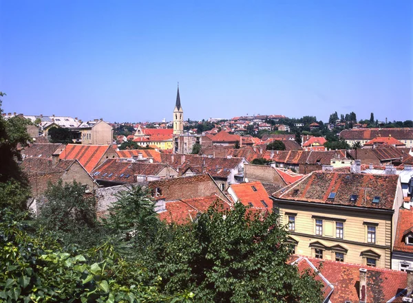 Από Ένα Υψηλό Σημείο Μια Άποψη Της Πόλης Του Ζάγκρεμπ — Φωτογραφία Αρχείου