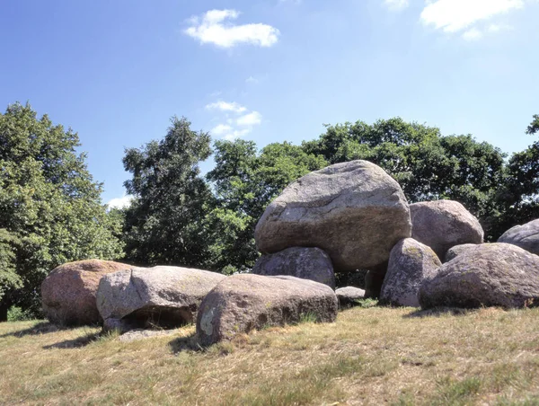 Dolmen Vagy Hunebed Hollandul Egykamrás Megalitikus Sír Egy Típusa Amely — Stock Fotó