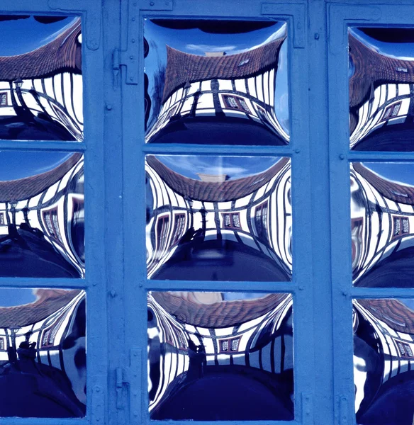 Роздуми Спеціальних Вікнах Старих Фарбувальних Робіт Будинків Ебельтофт Данія — стокове фото