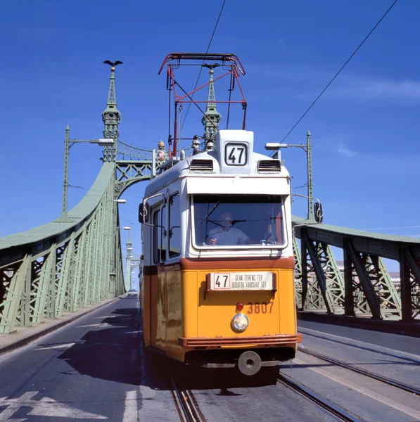 Budapest Magyarország Szeptember 2021 Szabadság Híd Budapesten Duna Túloldalán Történelmi Jogdíjmentes Stock Képek