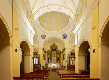 Guadalajara, İspanya - 8 Kasım 2024. El Carmen Kilisesi 'nin ana yuvası.