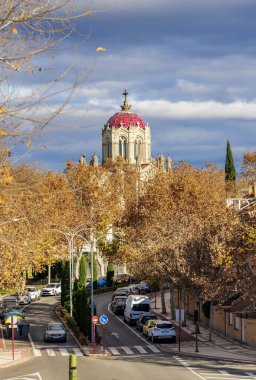 Guadalajara, İspanya - 10 Aralık 2024. Duquesa de Sevillano Panteonu 'nun kubbesi. Castilla la la Mancha, Guadalajara, İspanya.