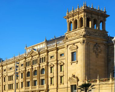 Victoria Eugenia Tiyatrosu 'nun yan cephesi. San Sebastian, Bask Bölgesi, Guipuzcoa. İspanya.
