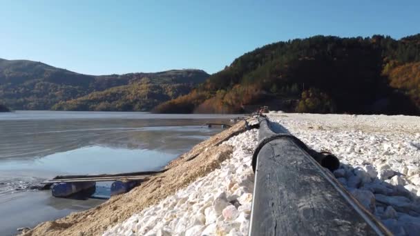 Resíduos Mineração Fluindo Para Lagoa Decantação Uma Mina Cobre Geamana — Vídeo de Stock