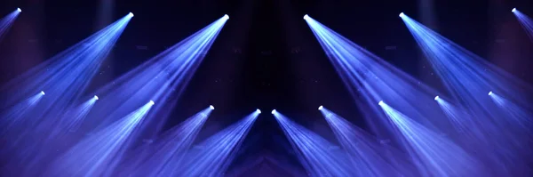 现场音乐会上舞台灯光闪烁的背景 — 图库照片